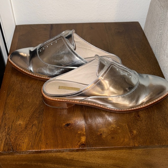 Louise et Cie Silver Metallic Mules - Picture 5 of 10